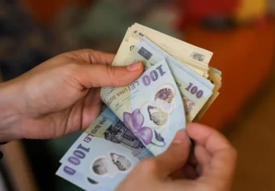 Jandarmii au refuzat o mită de aproape 8.000 de lei în Mamaia. Bărbatul, dus la poliție