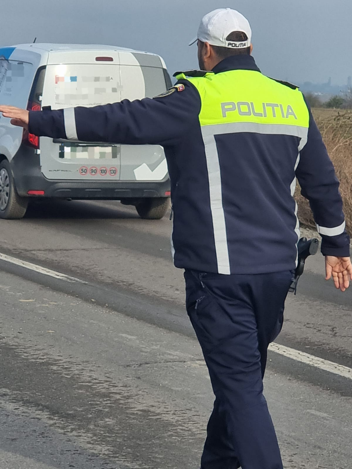 Amenzi de peste 230.000 lei pentru șoferii de transport alternativ, la Constanța