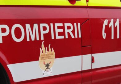 Incendiu la mansarda unui bloc din municipiul Constanța! Un bărbat a fost găsit inconștient