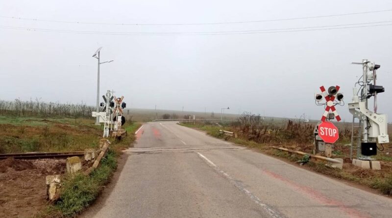 Trecere la nivel dintre Babadag și Cataloi intră în modernizare. Traficul rutier va fi deviat