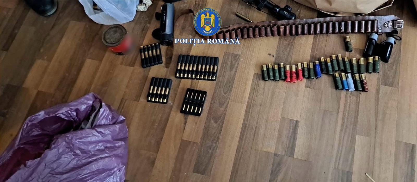 Percheziții într-un dosar de braconaj, arme și muniții, la Băneasa