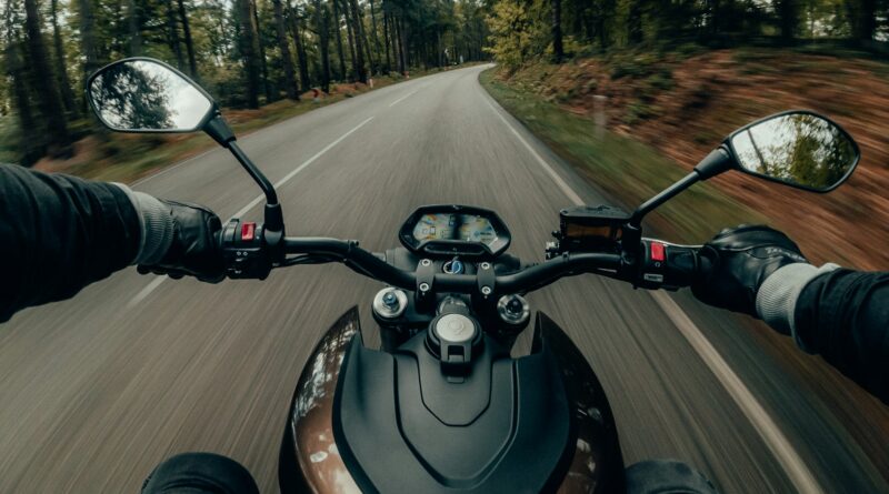 Sezonul moto a început. Recomandările autorităților pentru prevenirea accidentelor