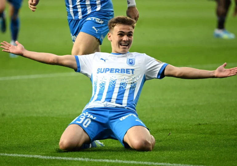 Universitatea Craiova, campioana României după 35 de ani! Oltenii au făcut spectacol cu „U” Cluj