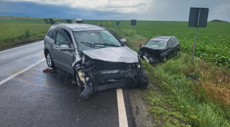 Accident rutier în Mihai Viteazu. Trei persoane au ajuns la spital