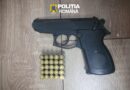 Controale la deținătorii de arme din Constanța. Polițiștii au ridicat o armă și patru permise