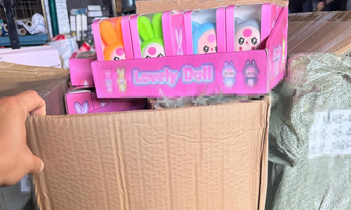 Peste 2.000 de jucării contrafăcute, descoperite în Portul Constanța într-un container venit din China