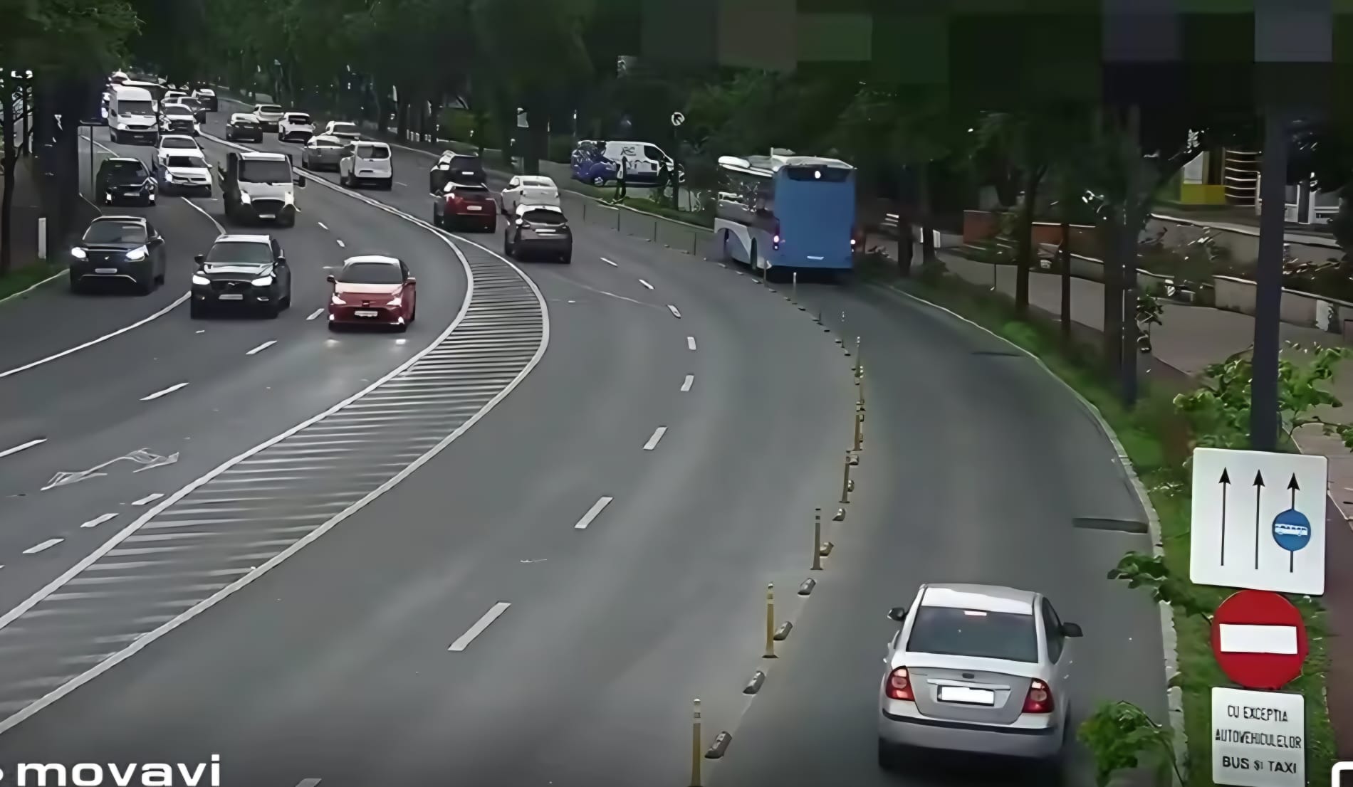 Șoferii care circulă pe benzile dedicate transportului public din Constanța, monitorizați video și sancționați