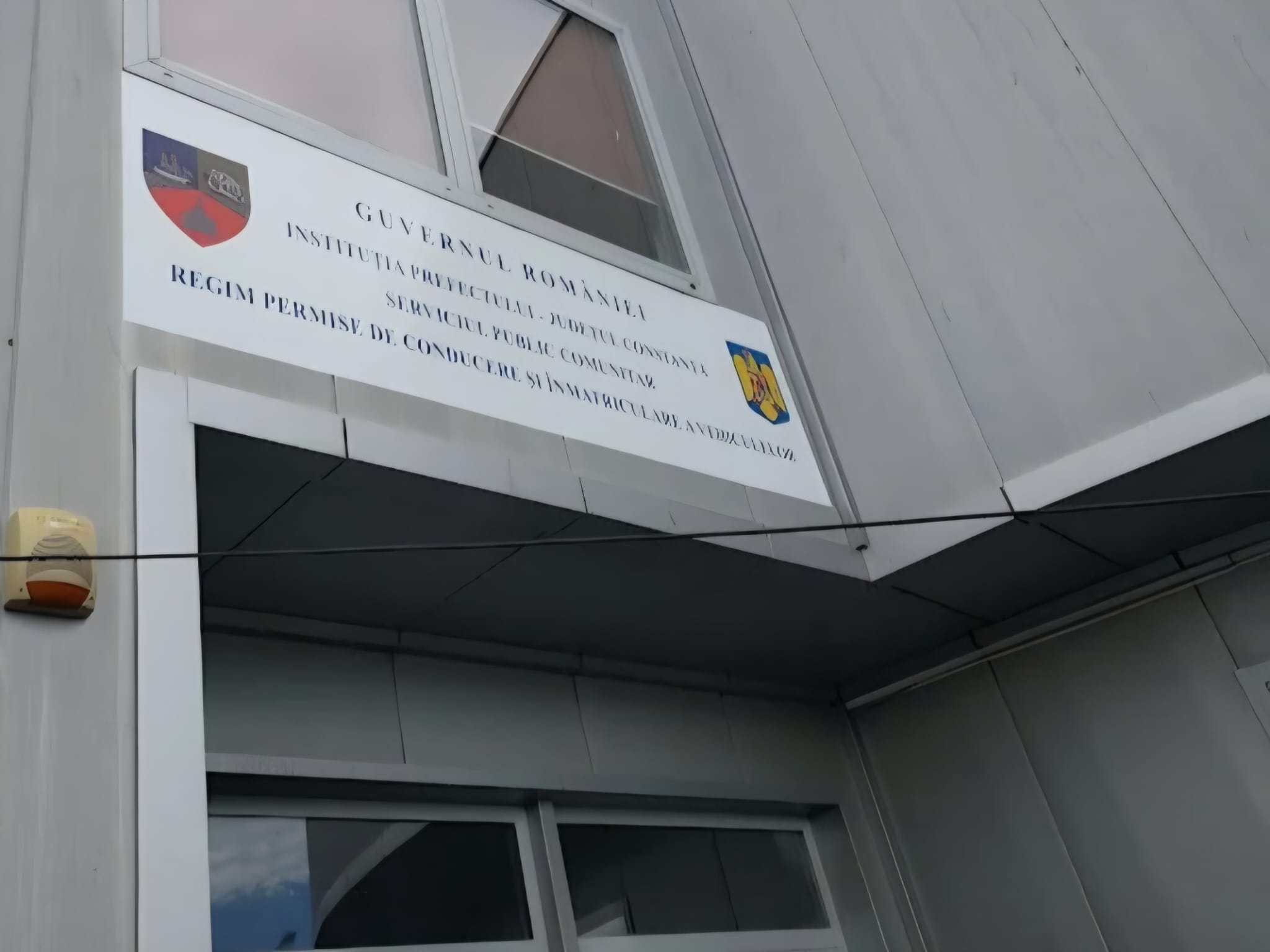 Schimbare importantă la Permise și Înmatriculări Constanța. Dispar plățile în numerar de la ghișee