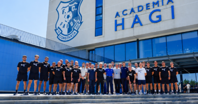 Academia Gheorghe Hagi, inclusă într-un program FIFA de dezvoltare. Experții forului mondial au vizitat baza Farului
