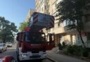 Alertă de incendiu într-un apartament din Tulcea. Pompierii au intervenit de urgență după ce vecinii au observat fum