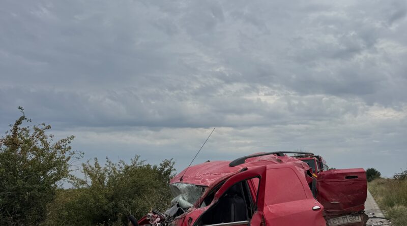 Accident mortal la ieșire din Ciocârlia. Impact între două TIR-uri și un autoturism