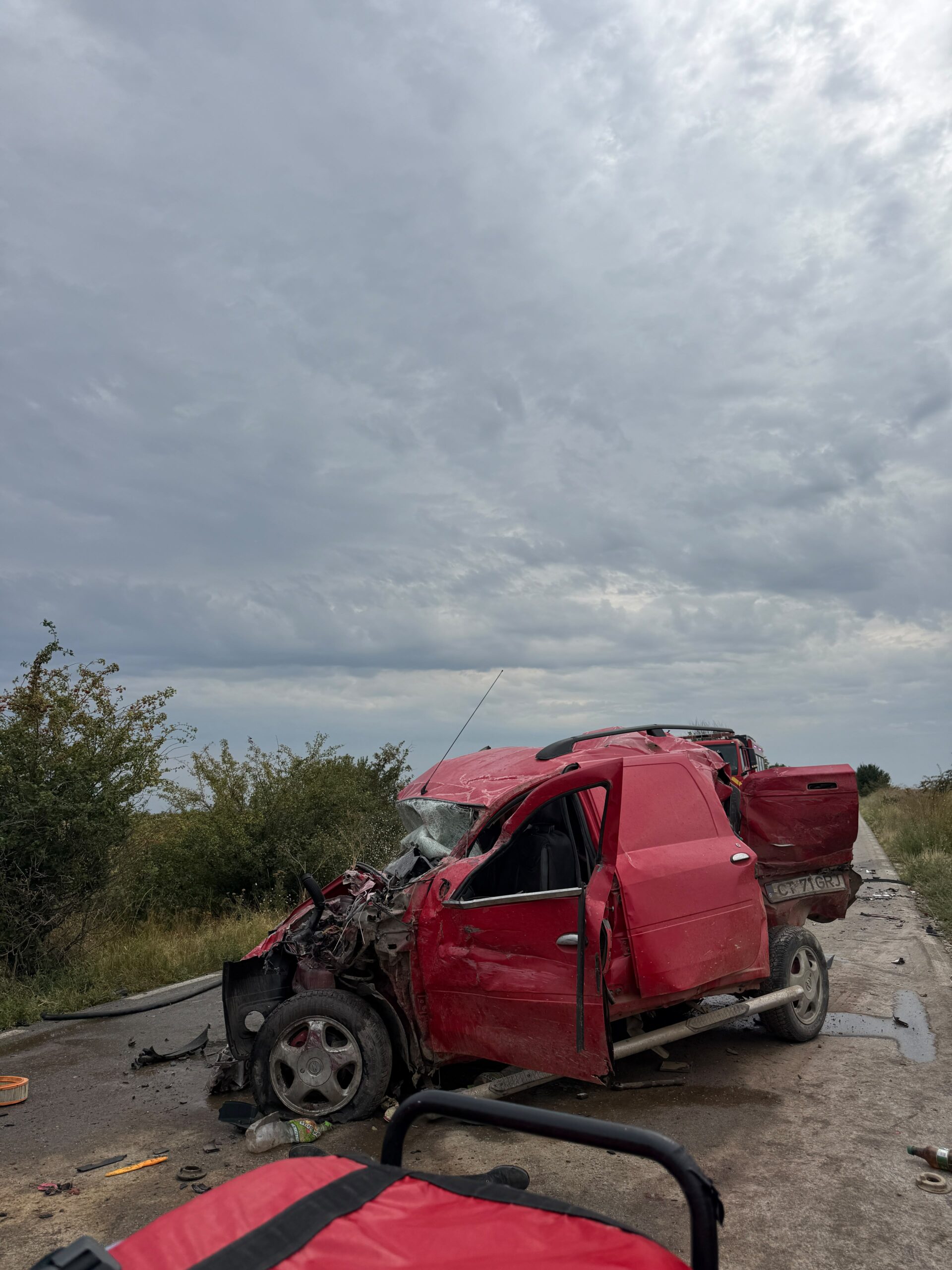 Accident mortal la ieșire din Ciocârlia. Impact între două TIR-uri și un autoturism