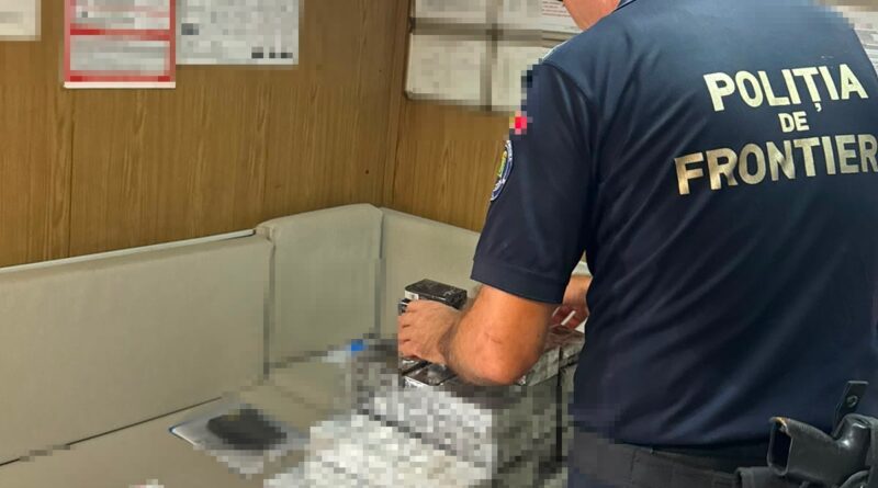 Peste 10.000 de țigarete de contrabandă, descoperite la bordul unei nave în Portul Constanța