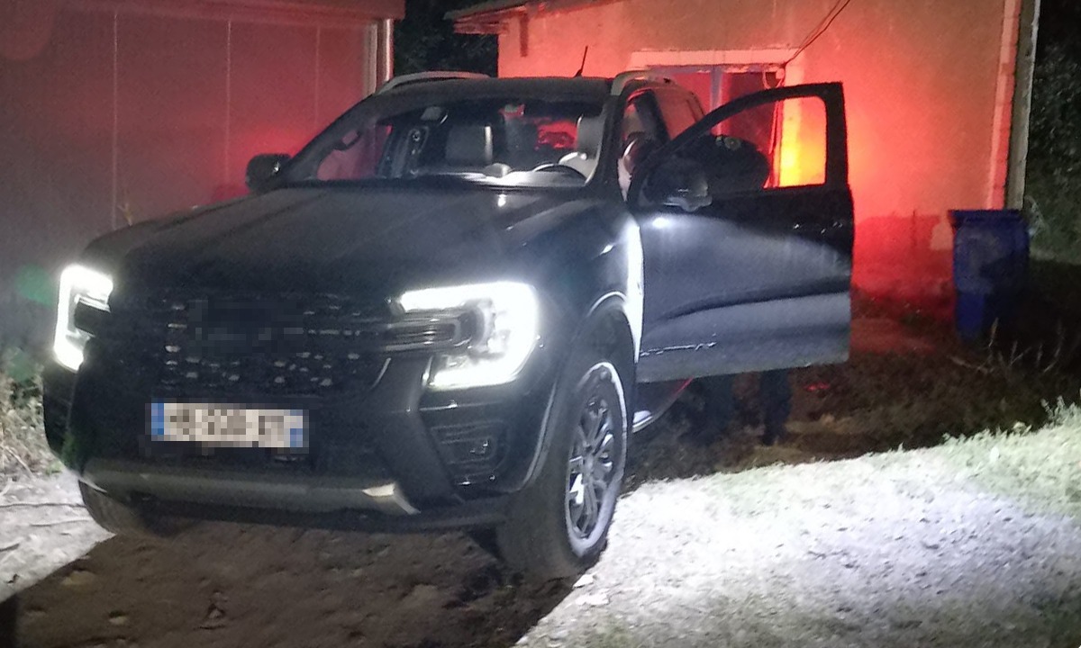 Mașină de 40.000 de euro, căutată de autoritățile franceze, descoperită în trafic la Ostrov
